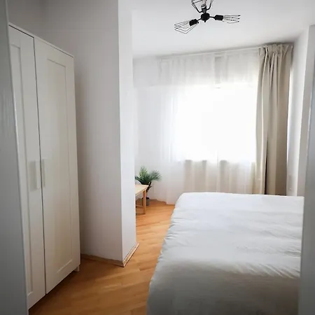 Penthouse Unirii Downtown Free Parking Бухарест